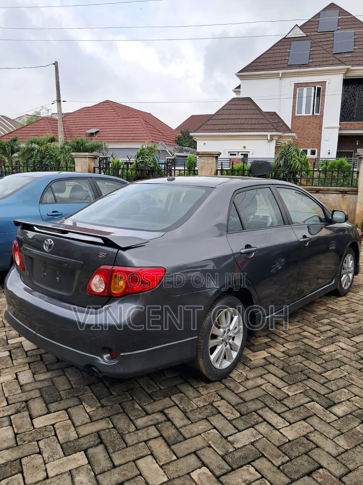 Toyota Corolla S 4dr Sedan (1.8L 4cyl 4A) 2010 Gray