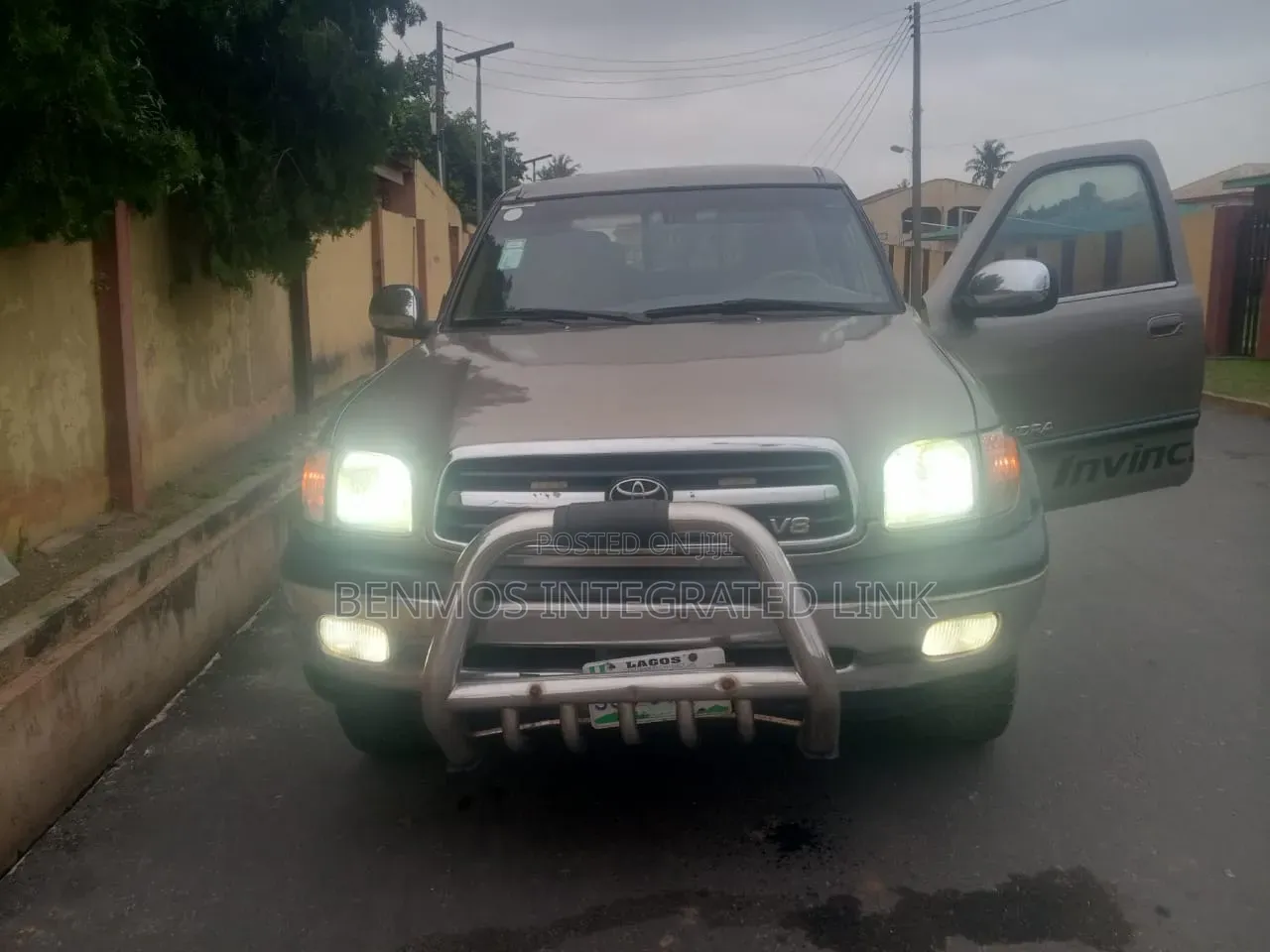 Toyota Tundra Automatic 2003 Beige