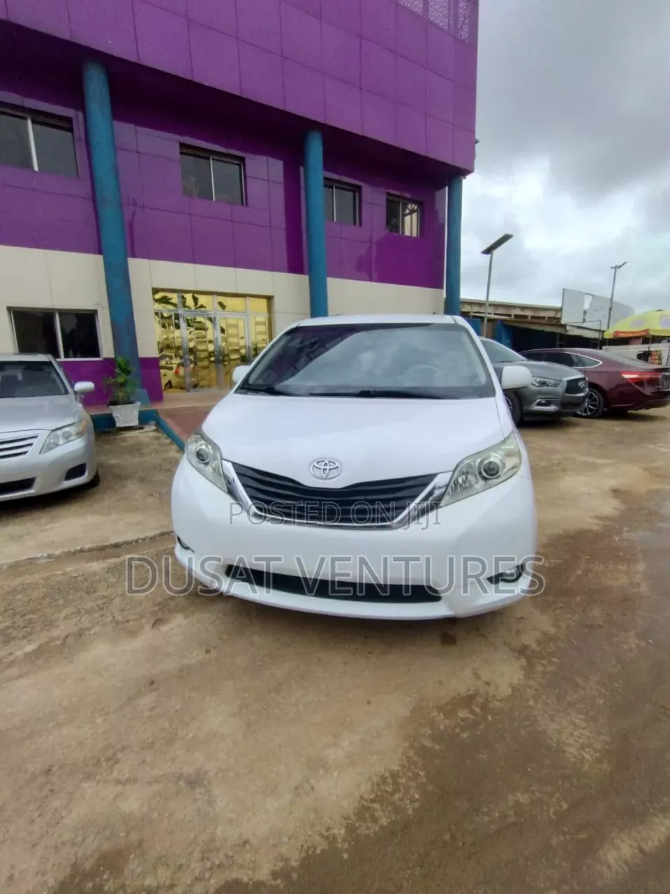 Toyota Sienna 2012 White