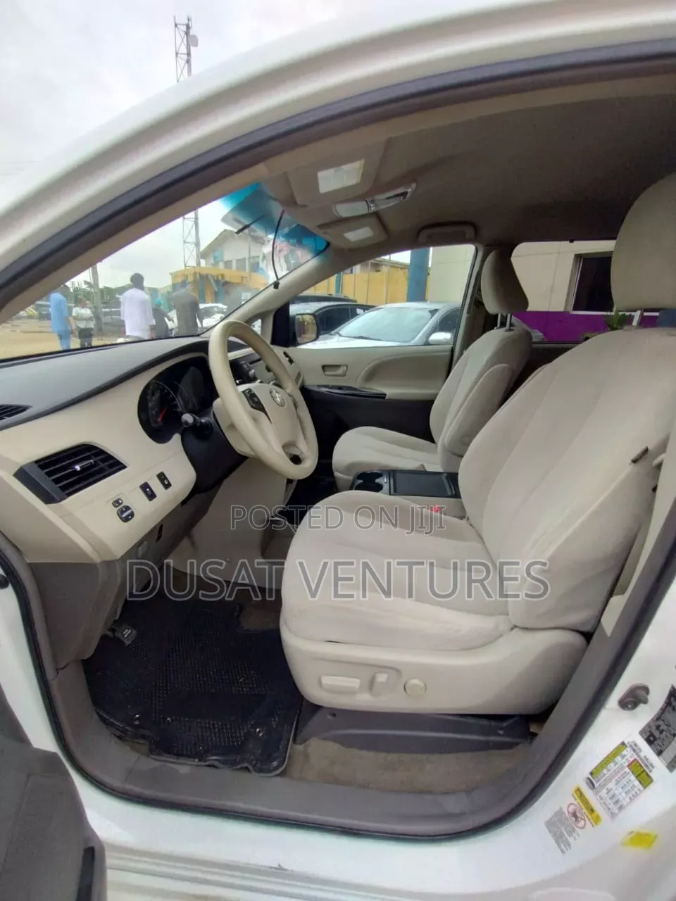 Toyota Sienna 2012 White