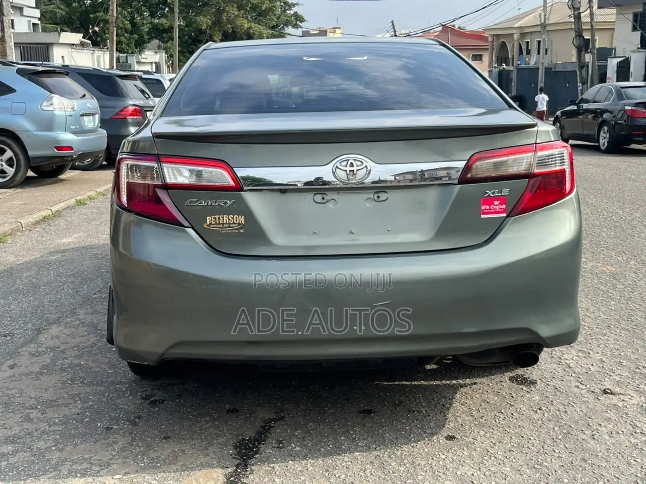 Toyota Camry XLE 4dr Sedan (2.5L 4cyl 6A) 2013 Green
