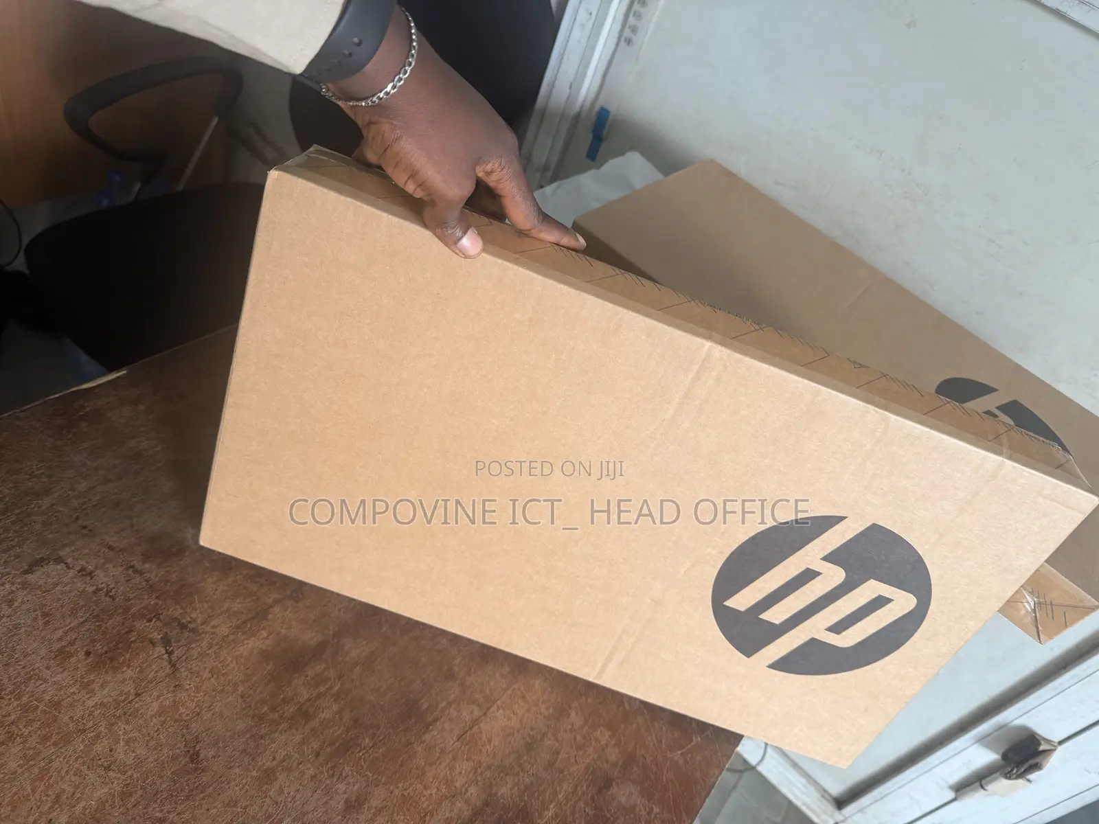 New Laptop HP 250 G10 8GB Intel Core i3 SSD 512GB