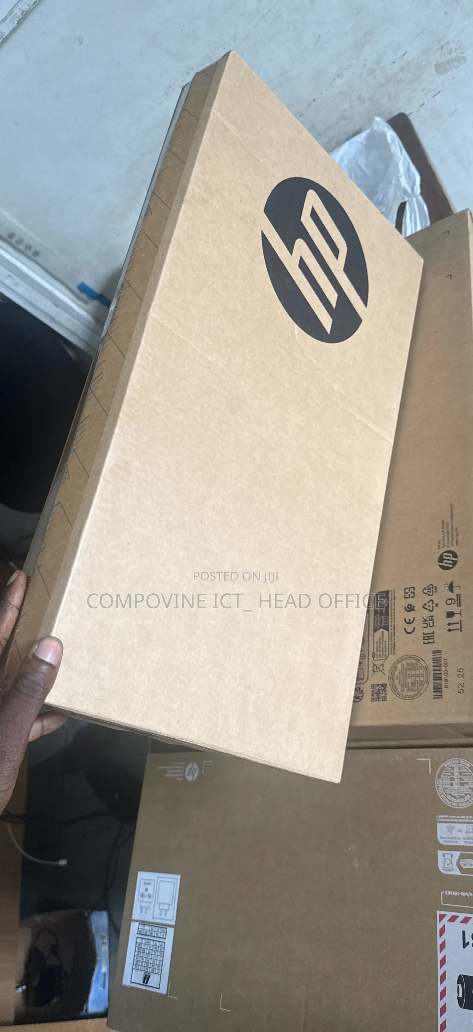 New Laptop HP 250 G10 8GB Intel Core i5 SSD 512GB