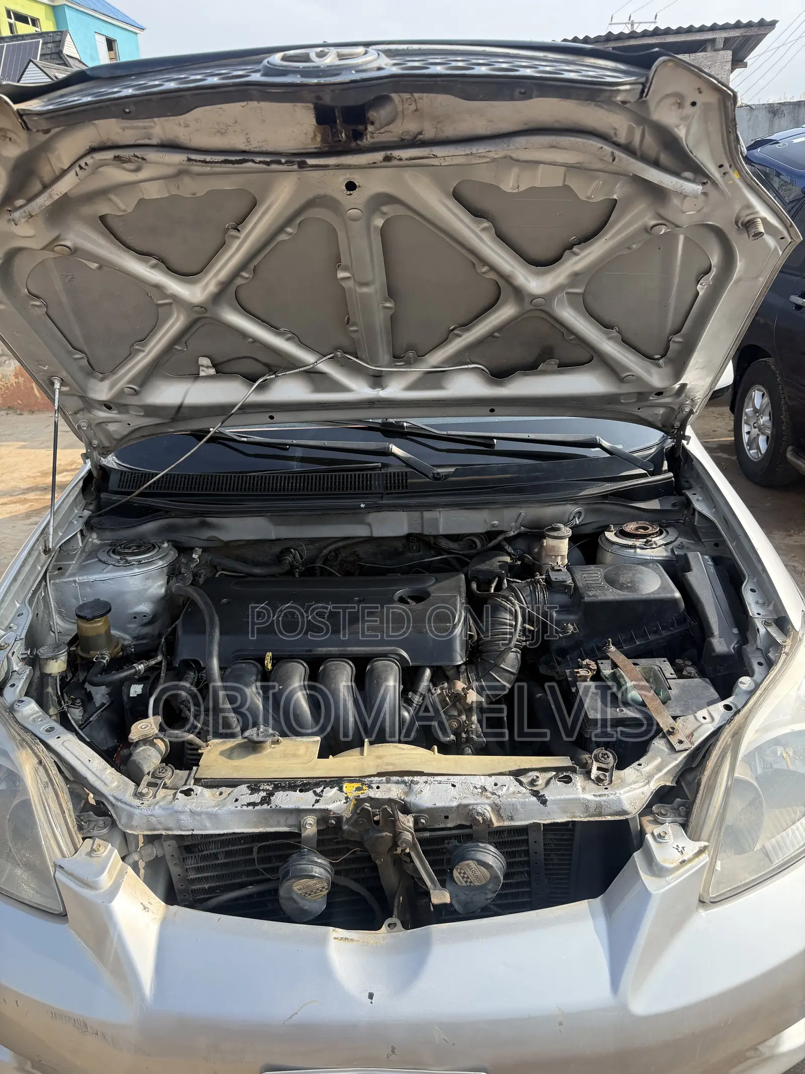 Toyota Matrix XR Hatchback AWD (1.8L 4cyl 4A) 2005 Silver
