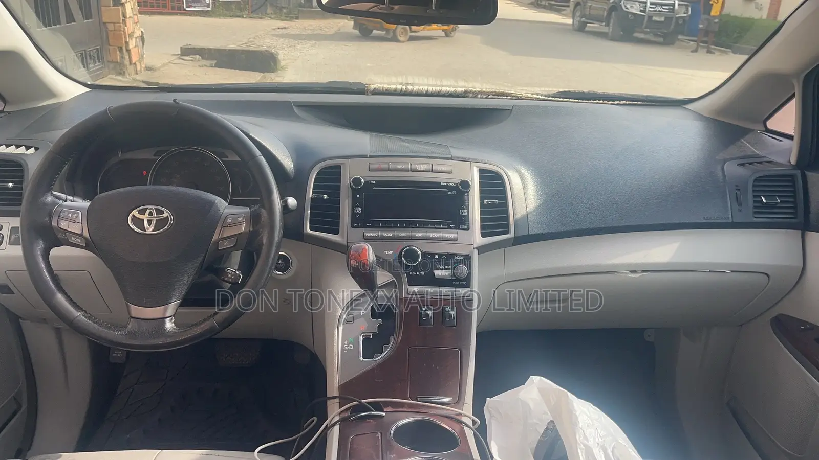 Toyota Venza V6 AWD 2012 White