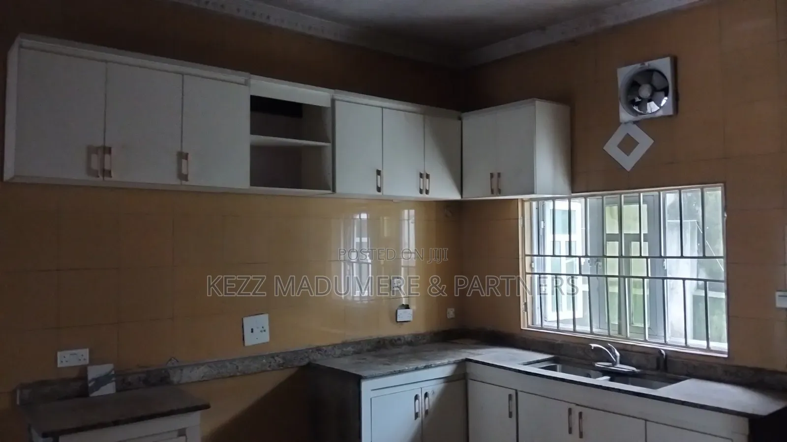 8bdrm Duplex in Stadium Road Port, New Layout for rent