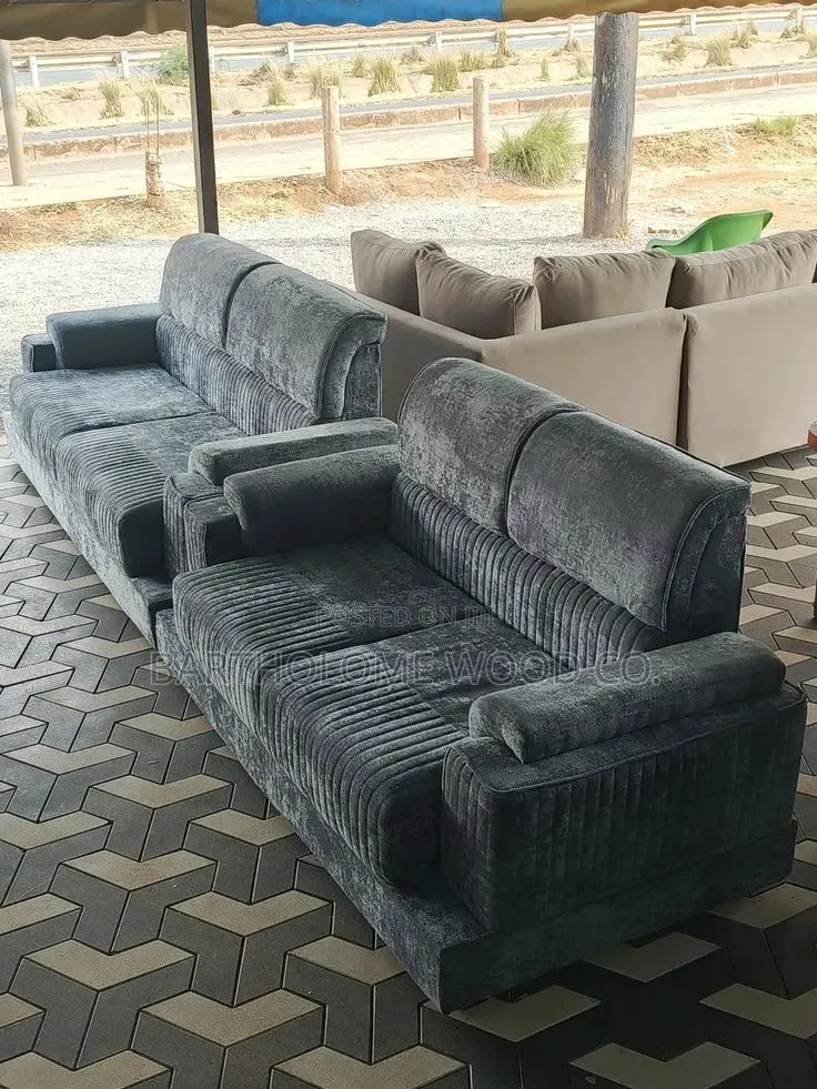 7 Seater Couch With Nice Royal Blue Color