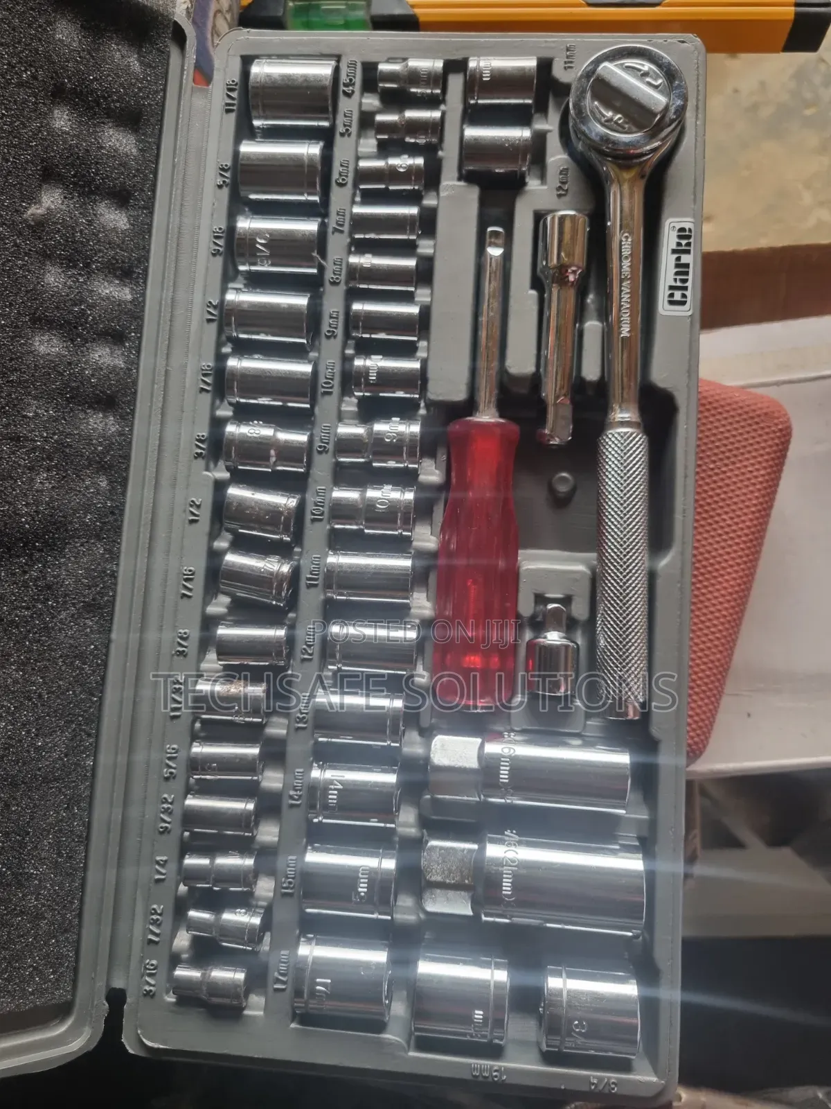 Clarke CHT149 41-Piece 1/4" 3/8" Drive Socket Set