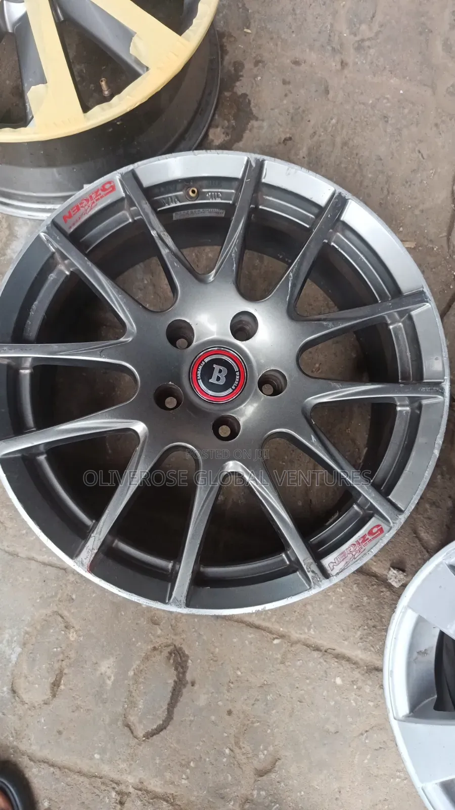235/65/17 Tyre for Sienna, Highlander,lexus