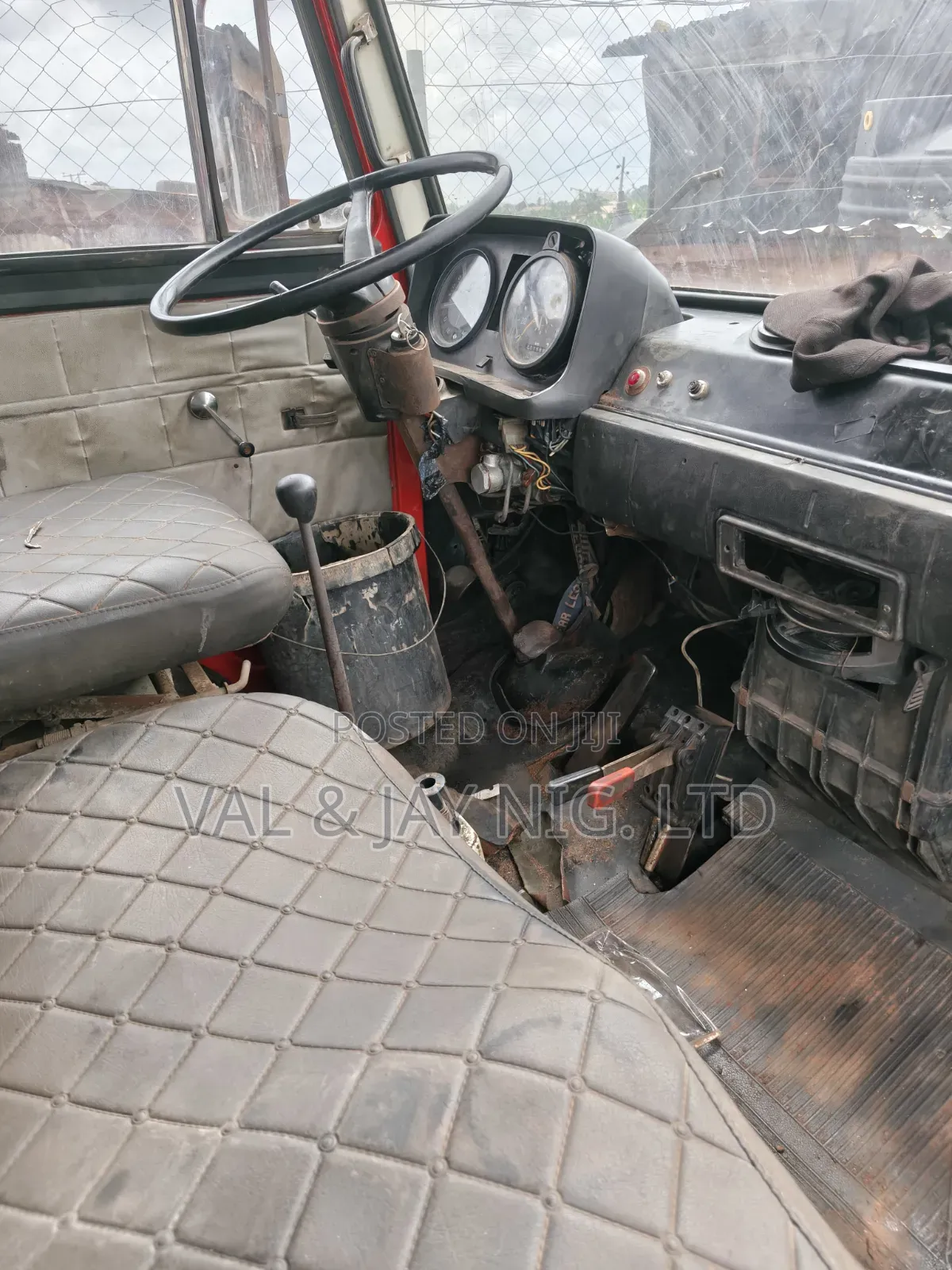 Fiat Iveco 6 Tyres Rigid Truck - Nigerian Use