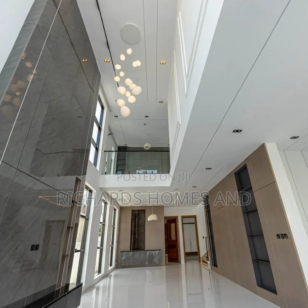 5bdrm Duplex in Megamound Estate, Ikota for sale