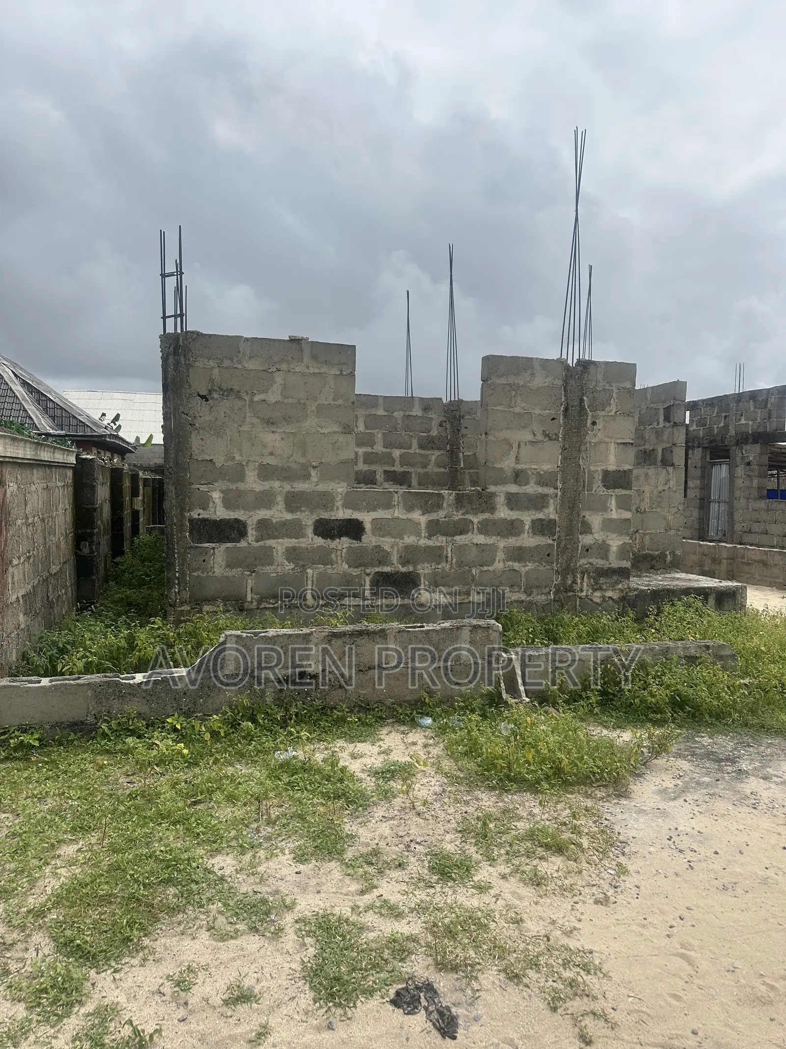 2bdrm House in Eleko for sale