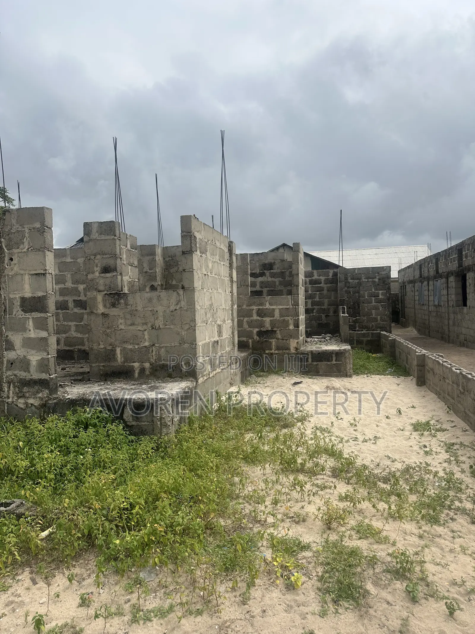 2bdrm House in Eleko for sale