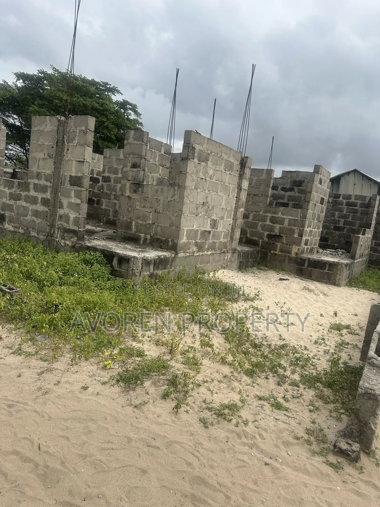 2bdrm House in Eleko for sale