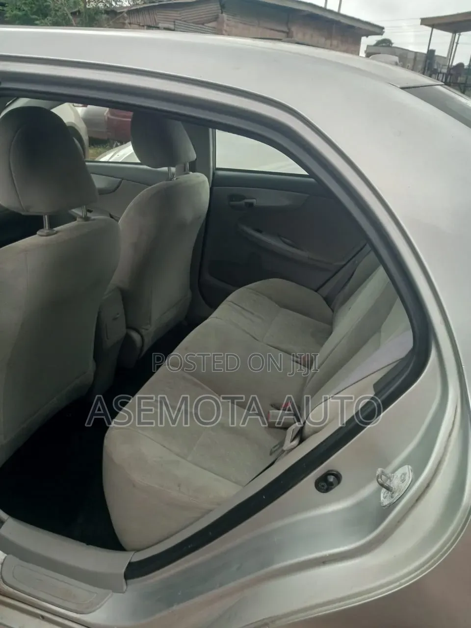 Toyota Corolla LE 4dr Sedan (1.8L 4 cyl 4A) 2009 Silver