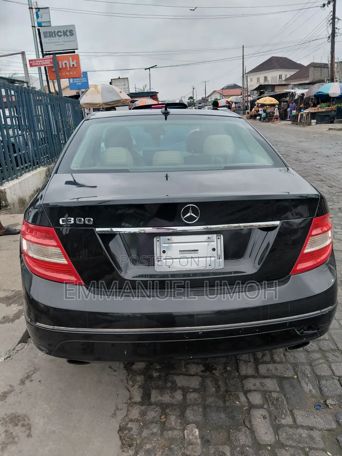 Mercedes-Benz C300 2010 Black
