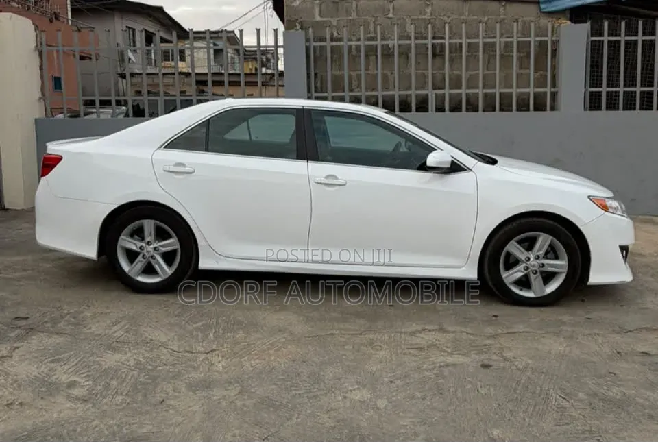 Toyota Camry 2013 White