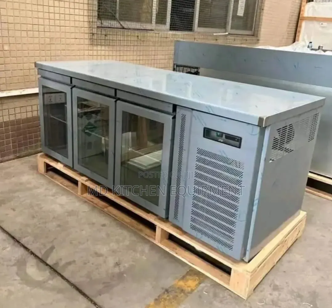 Undercounter Display Refrigerator (3 Doors)