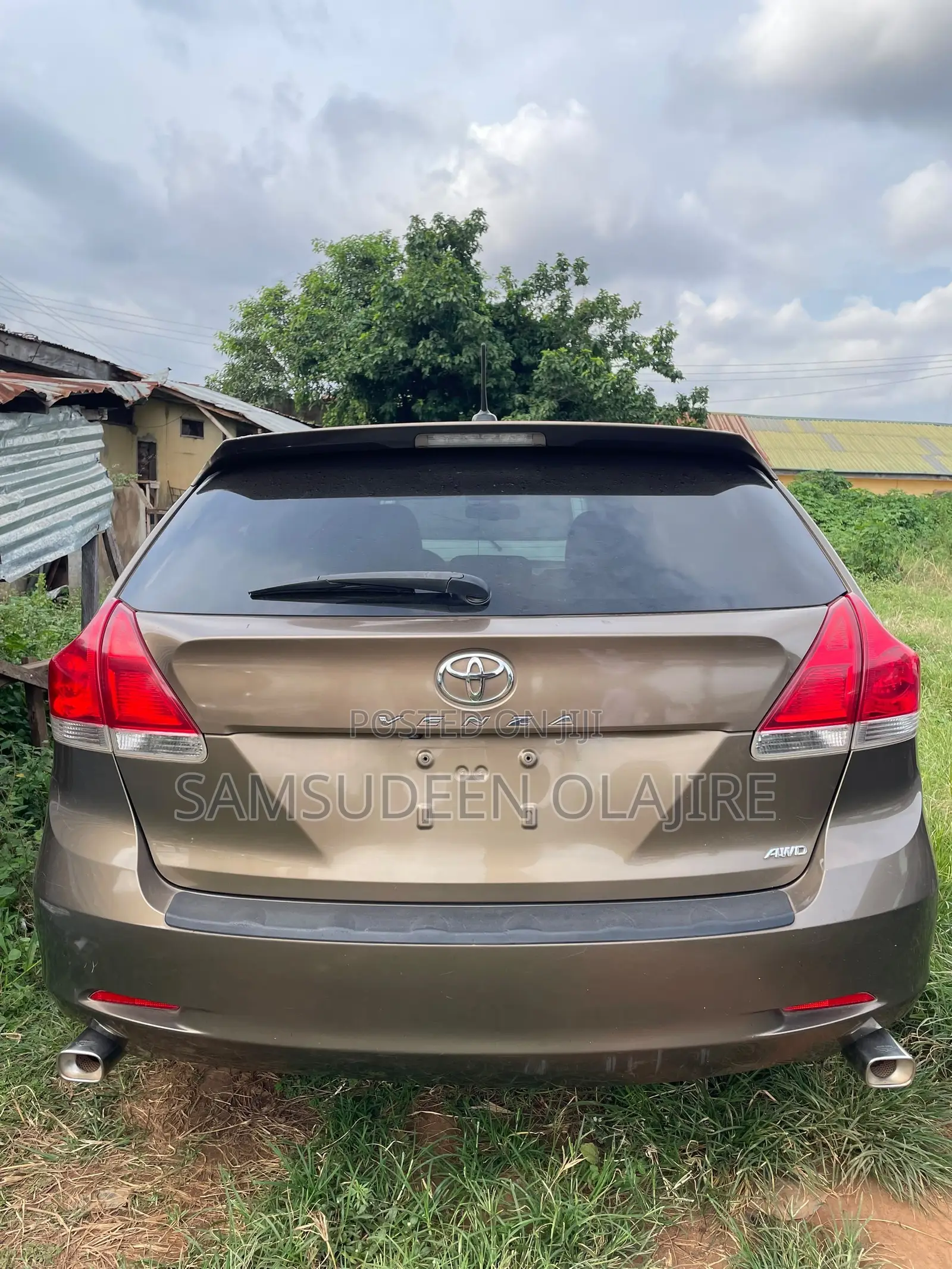 Toyota Venza XLE 2012 Brown