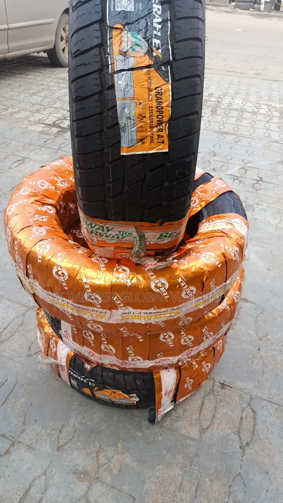 235/55/20 Tyre for Lexus, Highlander