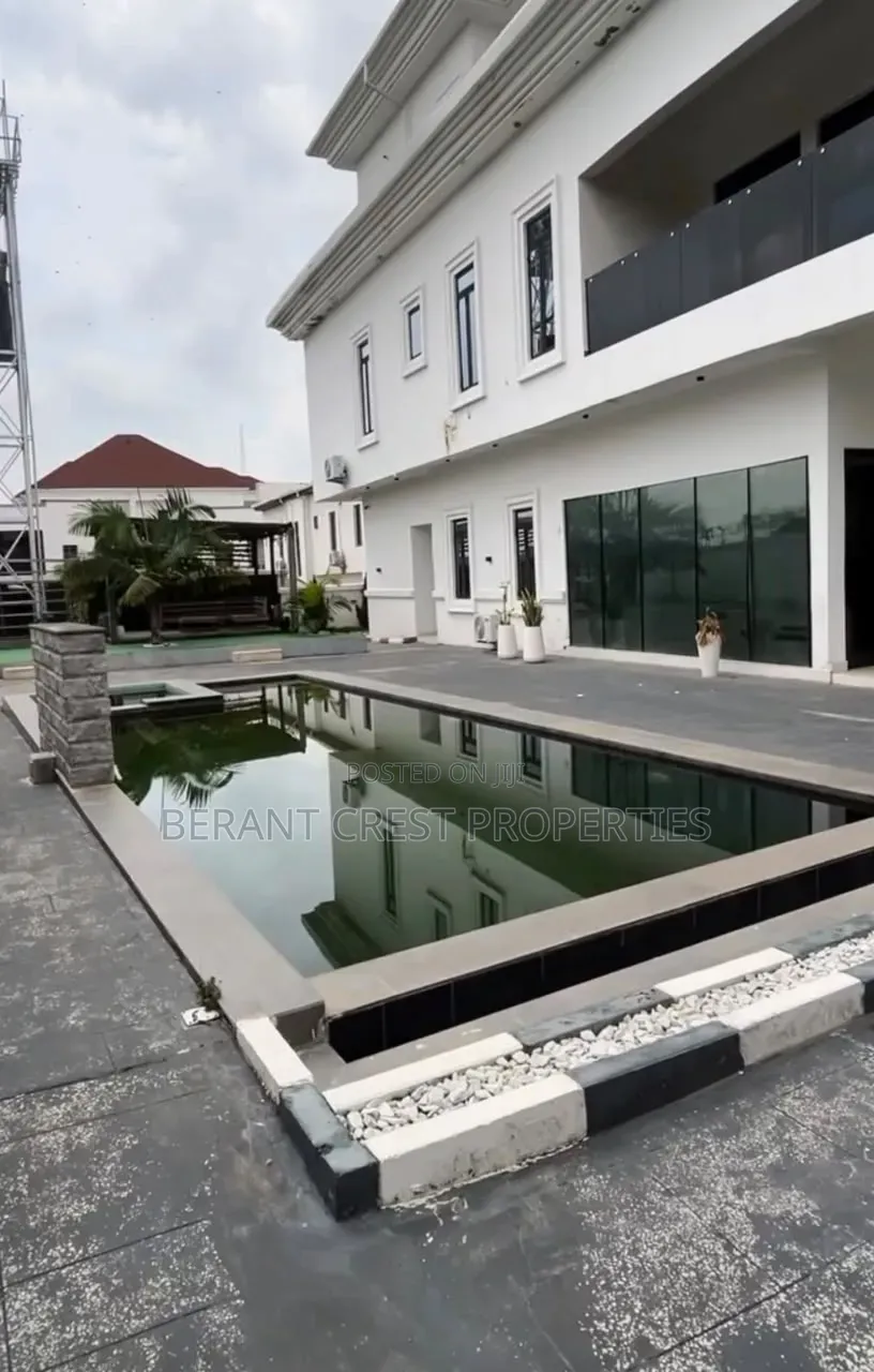 9bdrm Mansion in Guzape for sale