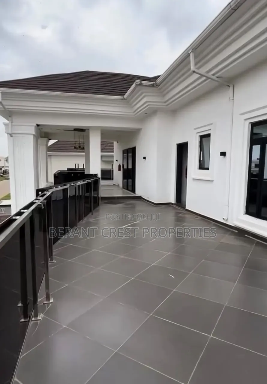 9bdrm Mansion in Guzape for sale
