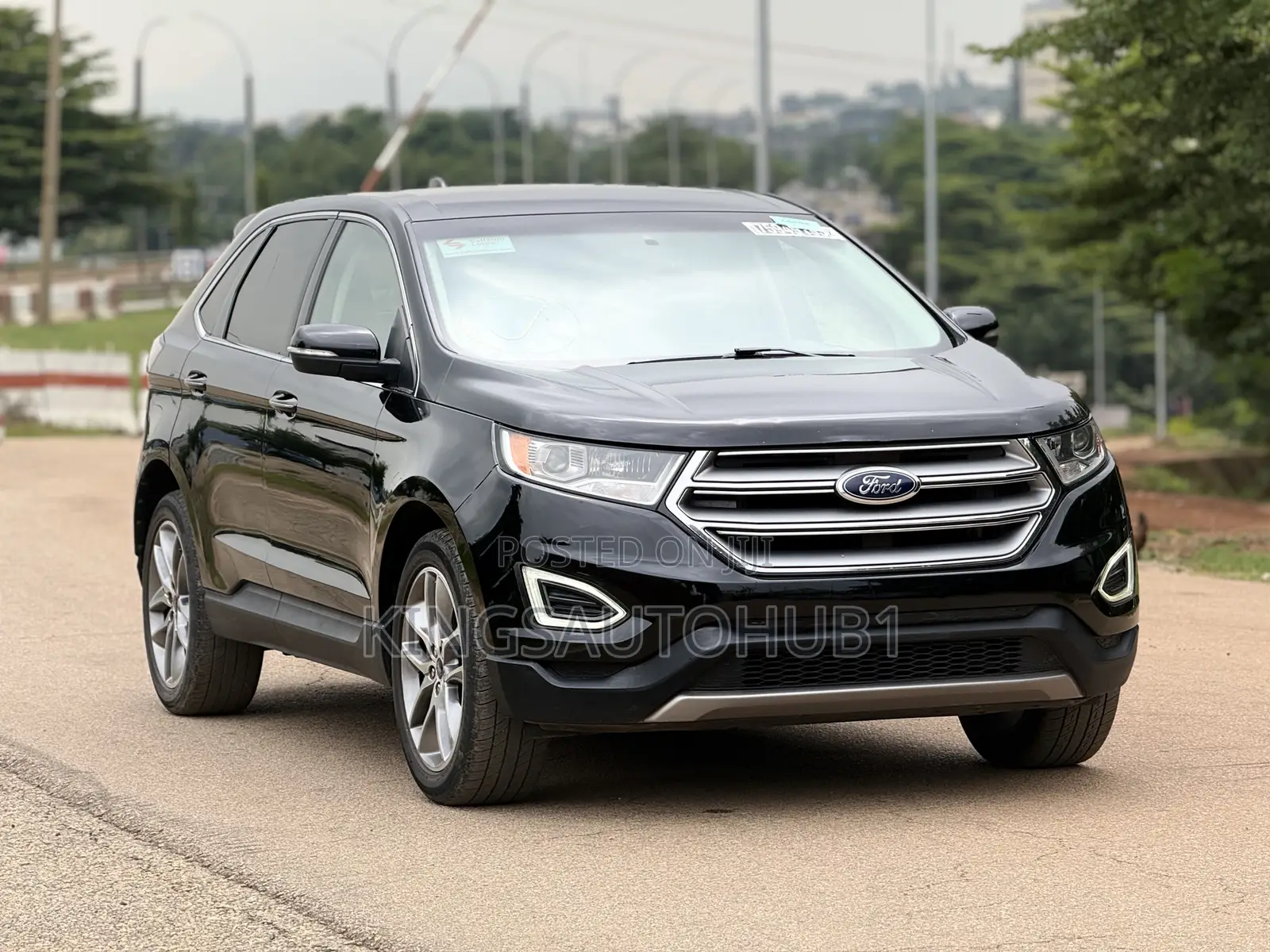 Ford Edge Titanium 4dr AWD (2.0L 4cyl 6A) 2016 Black