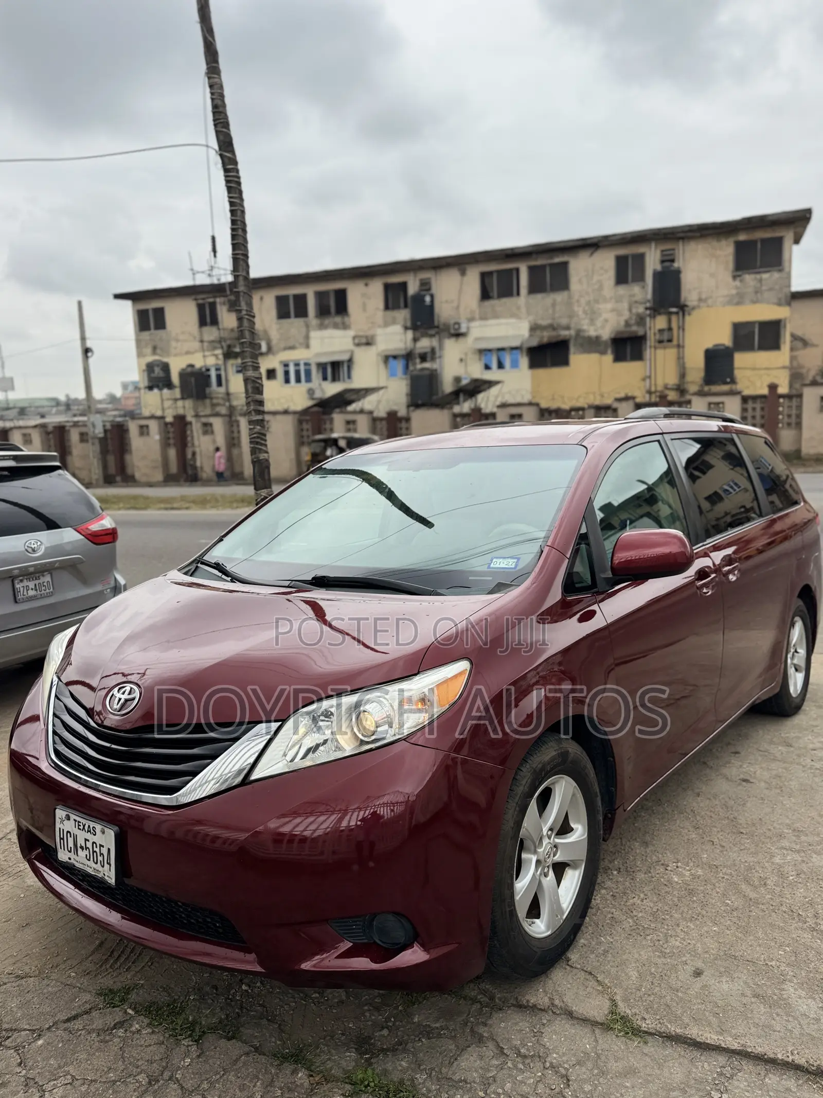 Toyota Sienna LE 8 Passenger 2011 Burgundy