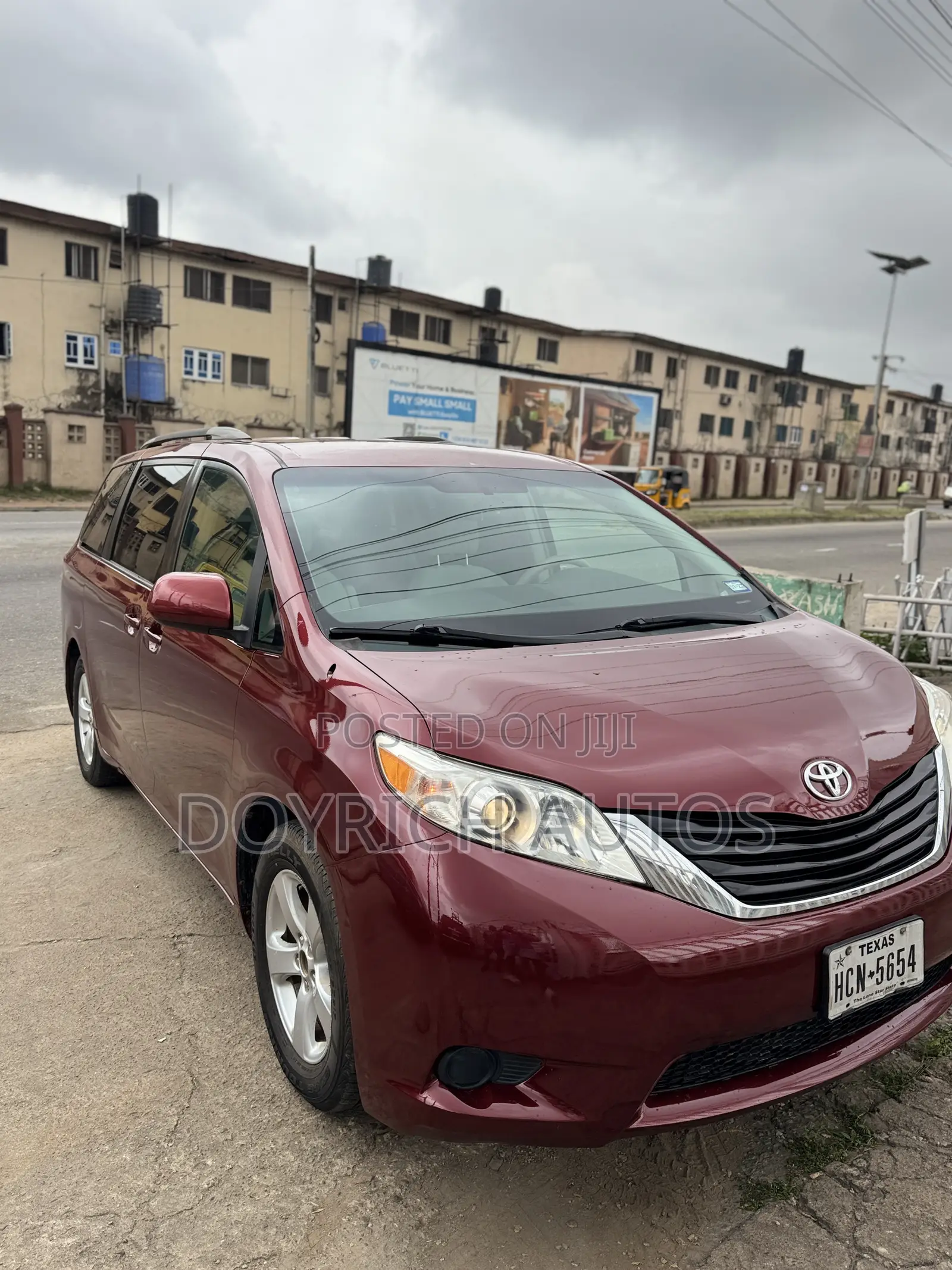 Toyota Sienna LE 8 Passenger 2011 Burgundy