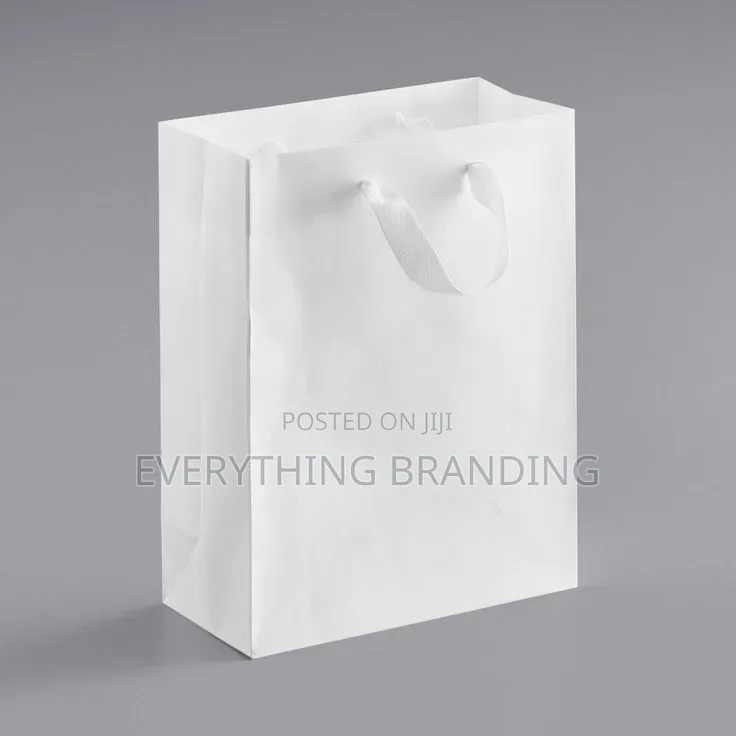 A5 White Kraft Paper Bag for Gifts, Food Retail Packaging