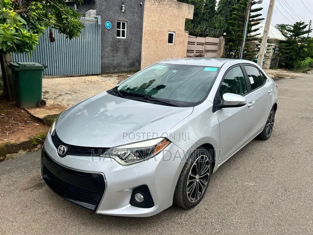 Toyota Corolla 2015 Silver