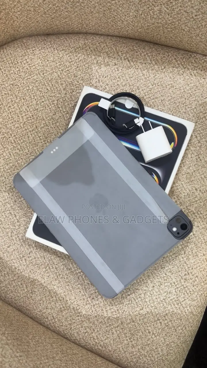 Apple iPad Pro 11 (2025) 1 TB Black