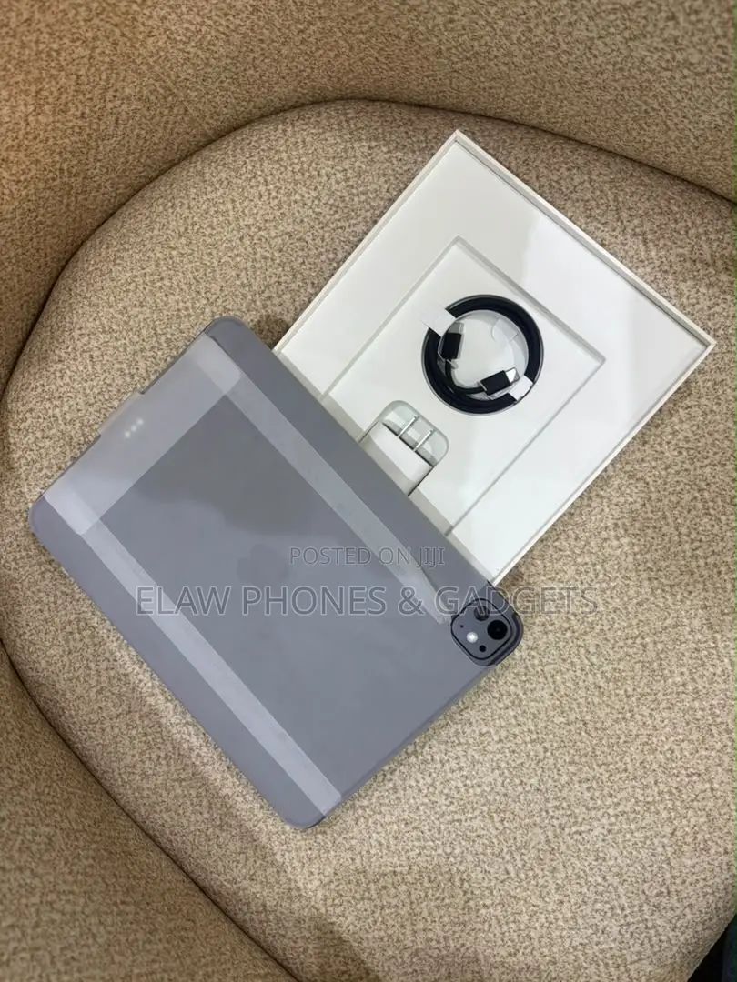 Apple iPad Pro 11 (2025) 1 TB Black