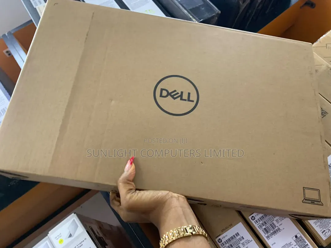 New Laptop Dell Inspiron 16 7620 40GB Intel Core i7 SSD 1T