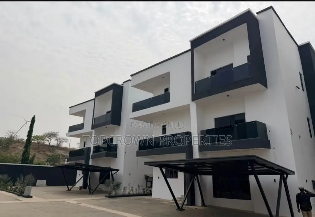 6bdrm Duplex in Katampe Extension for sale