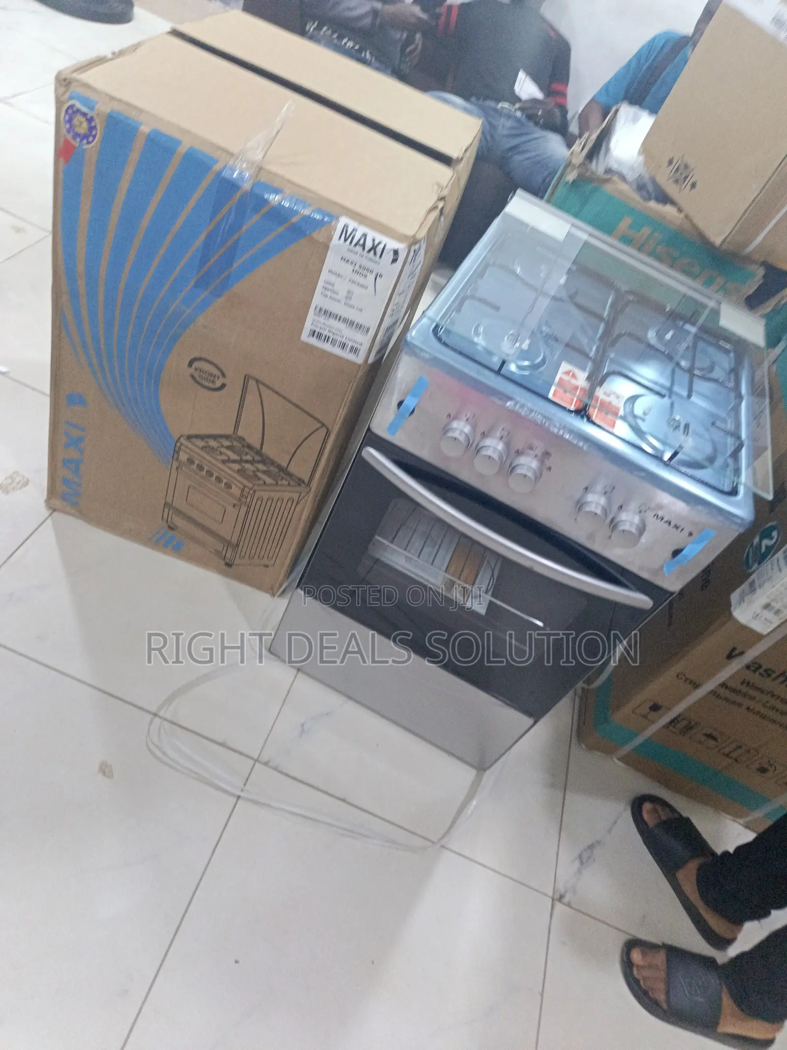 Maxi 4-Burner Gas Cooker With Oven