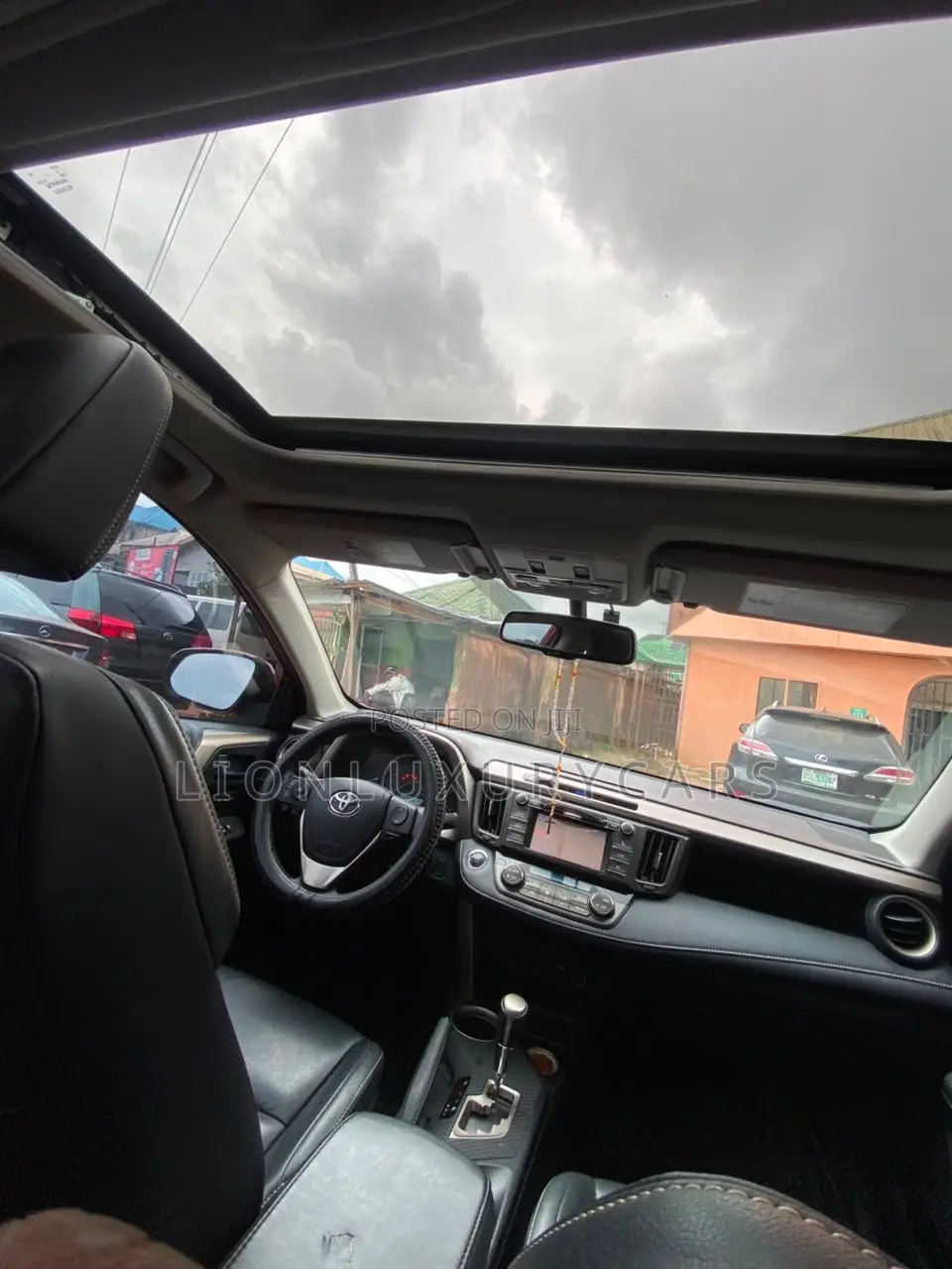 Toyota RAV4 2014 Red