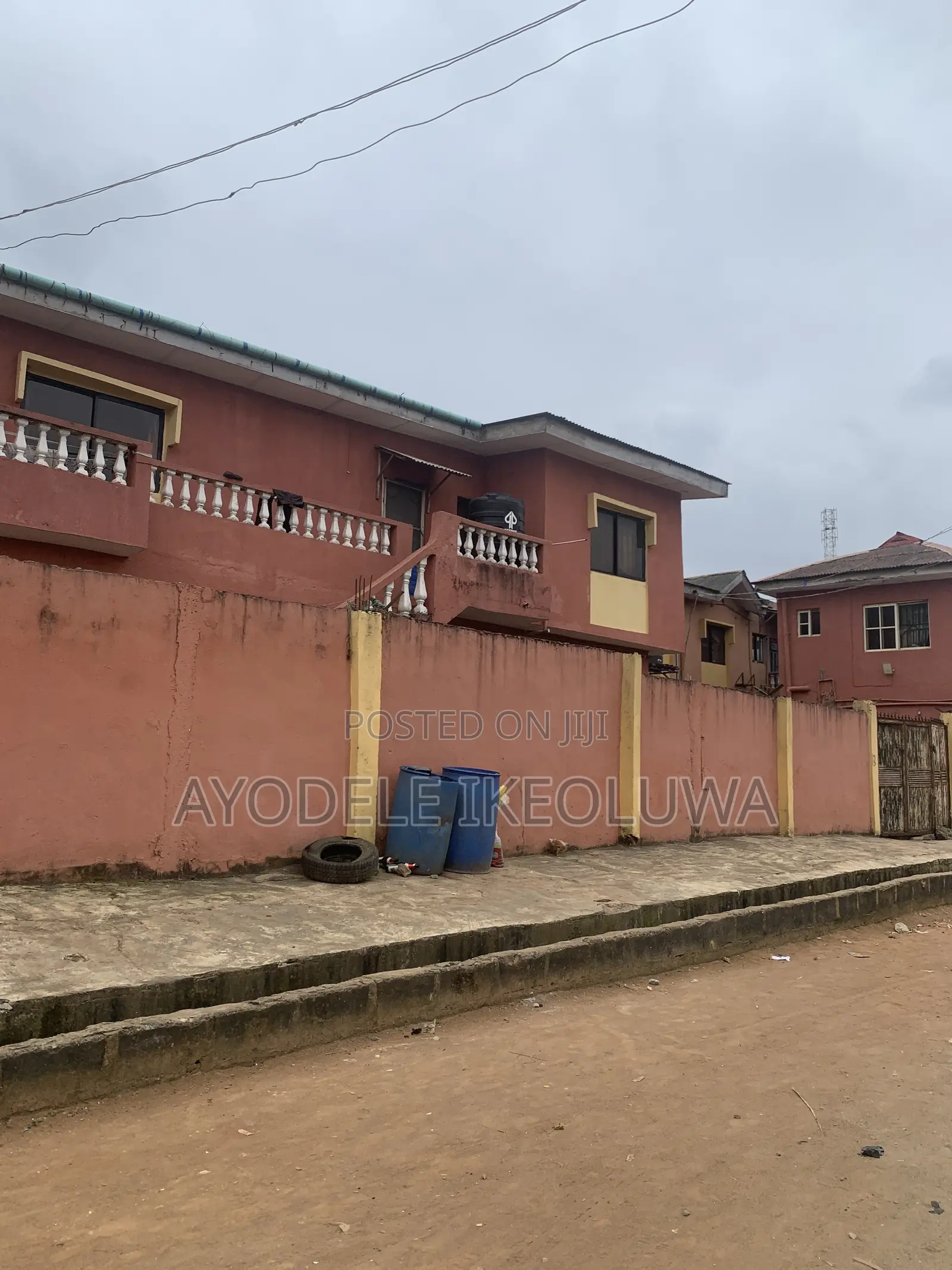 3bdrm Block of Flats in Agric Road, Igando / Ikotun/Igando for sale
