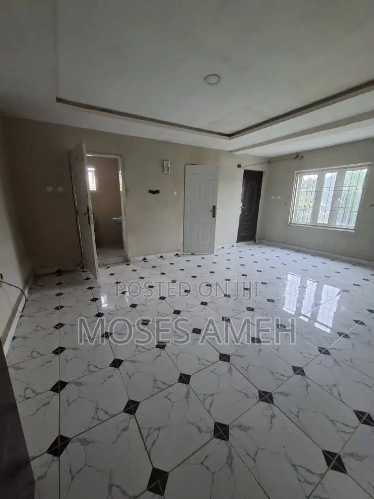 2bdrm Block of Flats in Wuye for sale