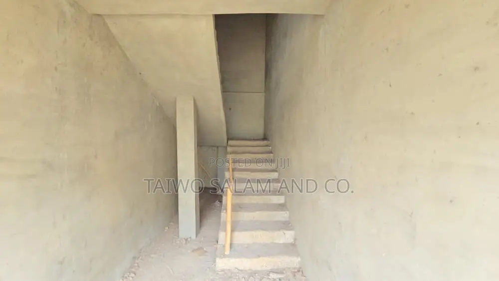 3bdrm Block of Flats in Oyo / Oyo for sale