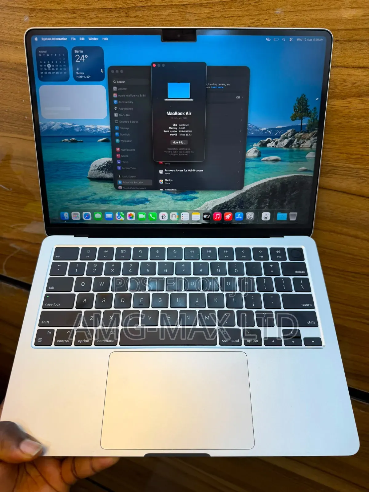 Laptop Apple MacBook Air 2022 M2 16GB Apple M2 SSD 512GB
