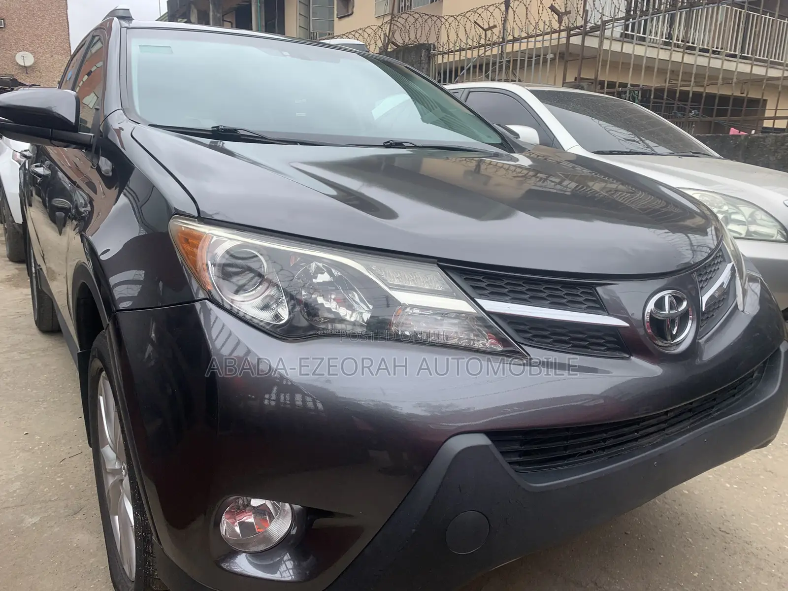Toyota RAV4 Limited 4dr SUV AWD (2.5L 4cyl 6A) 2015 Gray