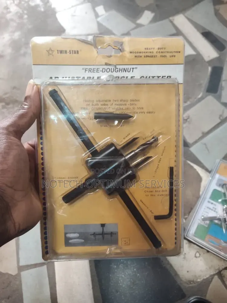 Adjustable Hole Cutting