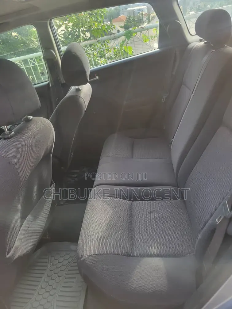 Toyota Matrix 2004