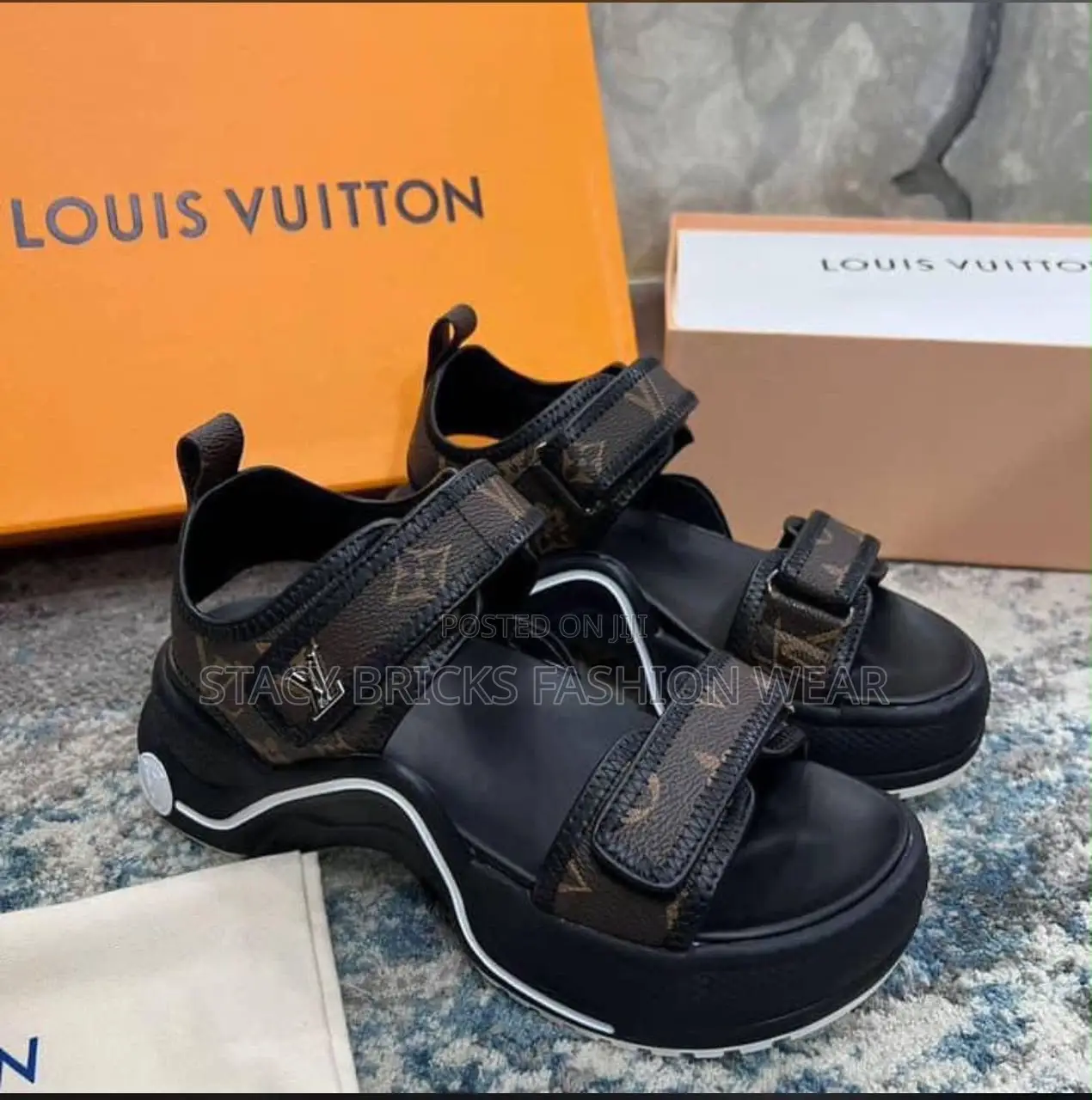 Louis Vitton Luxury Sandal Comes With Full Package