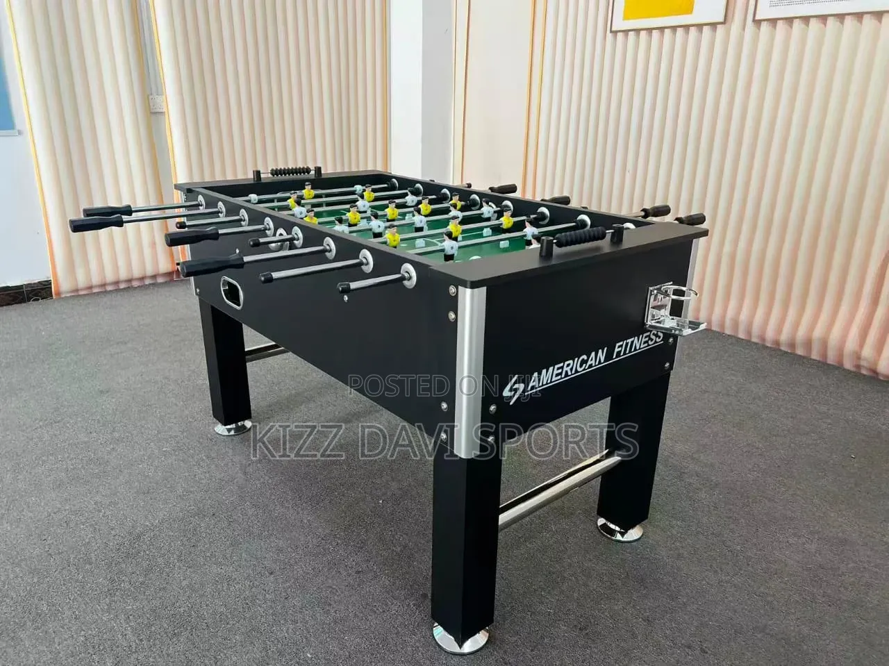 Soccer Table With Cup Holder
Table Size: 5FT 55 X 29 X 32