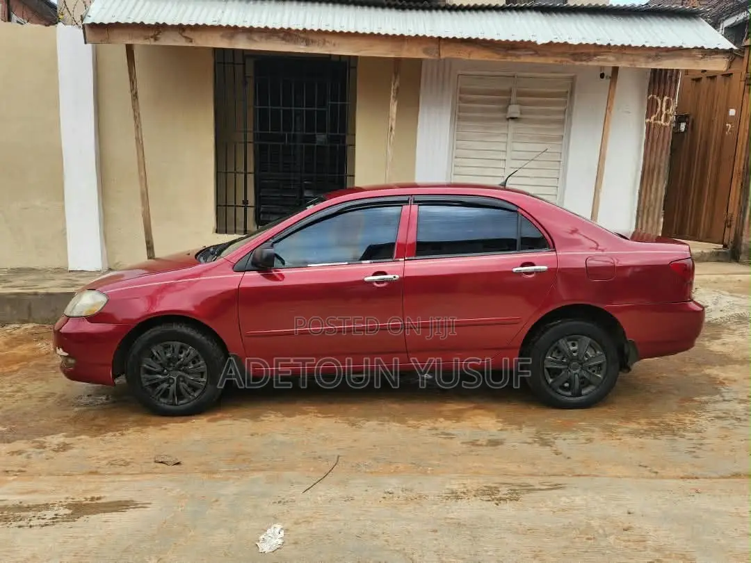 Toyota Corolla 2005 Red