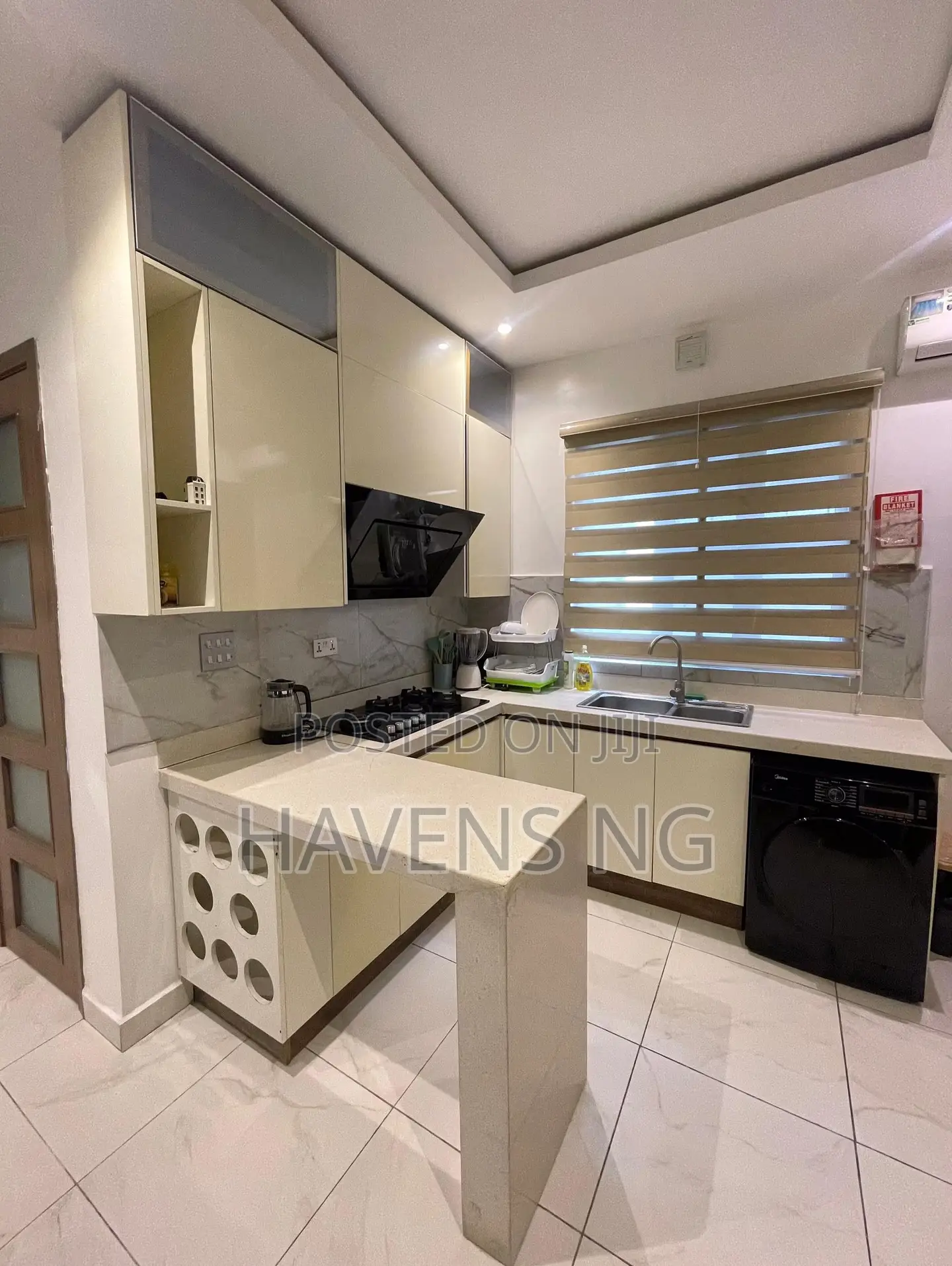 Contemporary 1-Bedroom Apartment Lekki