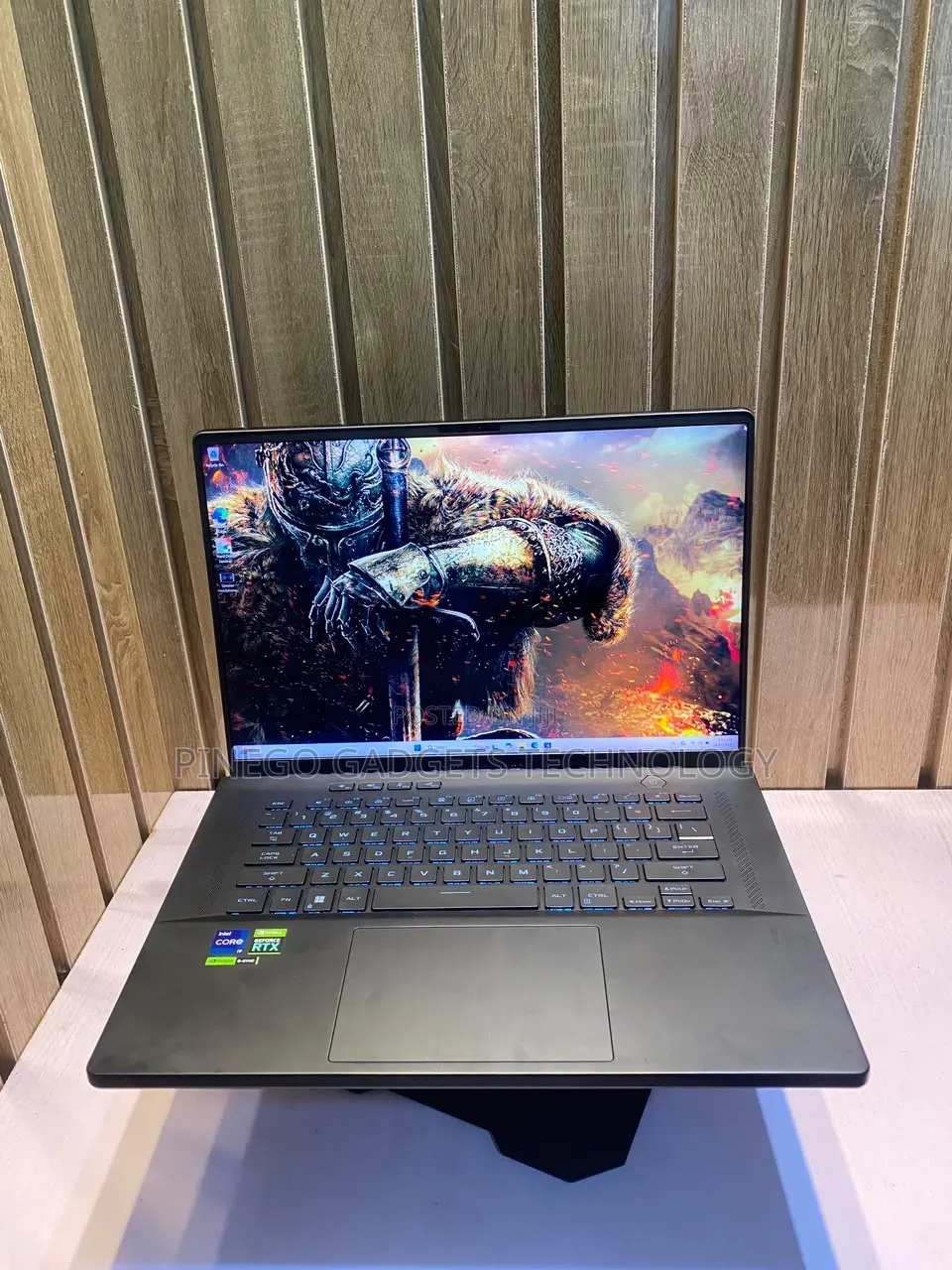 Laptop Asus ROG Zephyrus M16 GU603HR 32GB Intel Core i9 SSD 1T