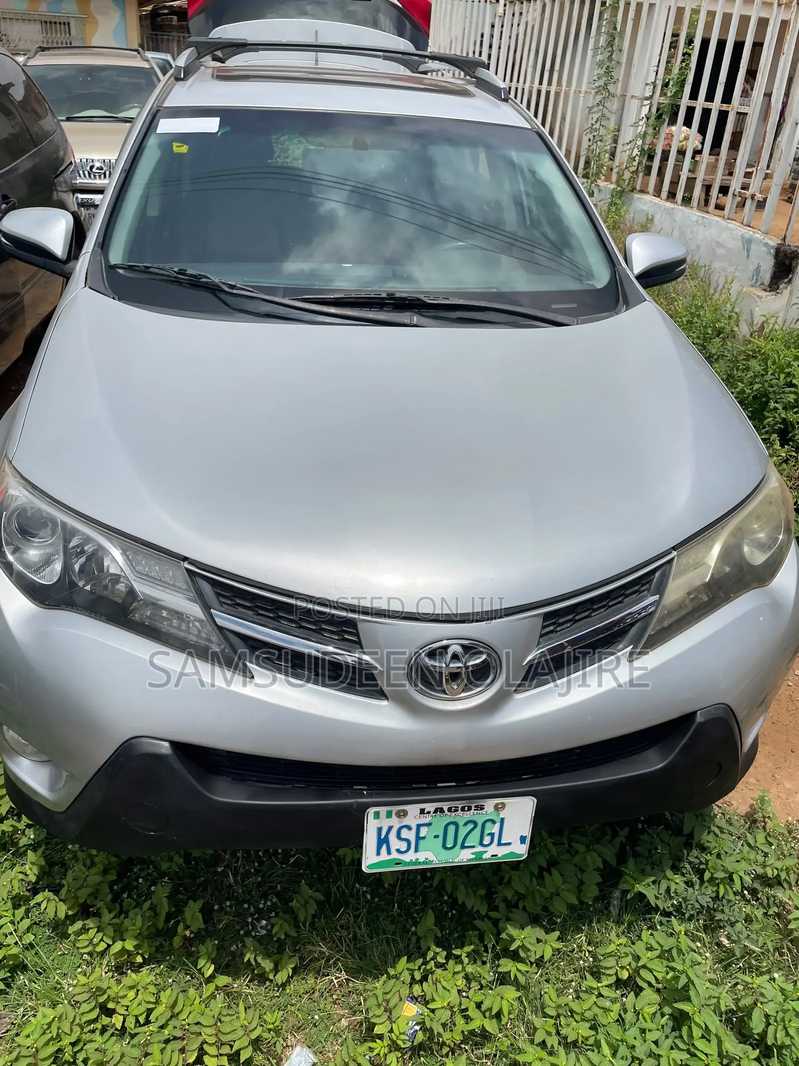 Toyota RAV4 XLE FWD (2.5L 4cyl 6A) 2013 Silver